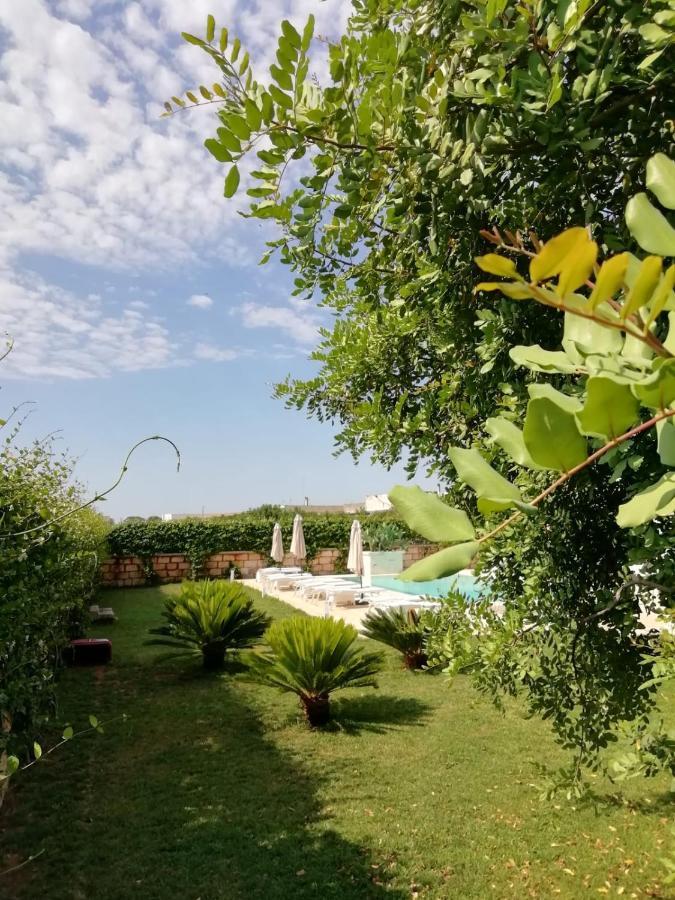 Il Giardino Del Tiglio Bed & Breakfast Uggiano La Chiesa Exterior photo