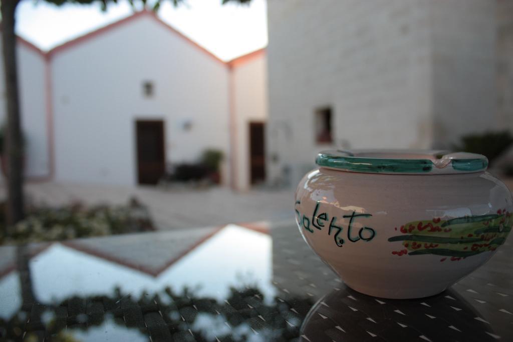 Il Giardino Del Tiglio Bed & Breakfast Uggiano La Chiesa Exterior photo
